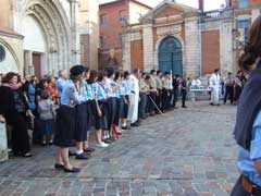 L'équipe de Province sur le parvis de la cathédrale